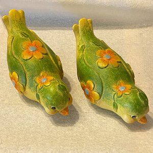 CUTE BIRDS WITH FLOWERS